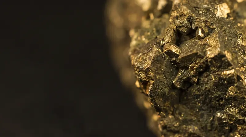 Gros plan macro sur une texture de minerai brut